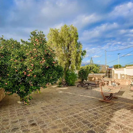 Beautiful Open 3 Bed Apartment El Albir