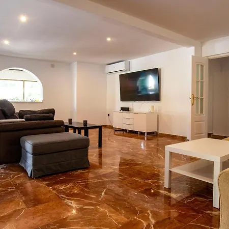 Beautiful Open 3 Bed * El Albir