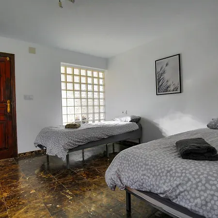 Beautiful Open 3 Bed Apartment El Albir