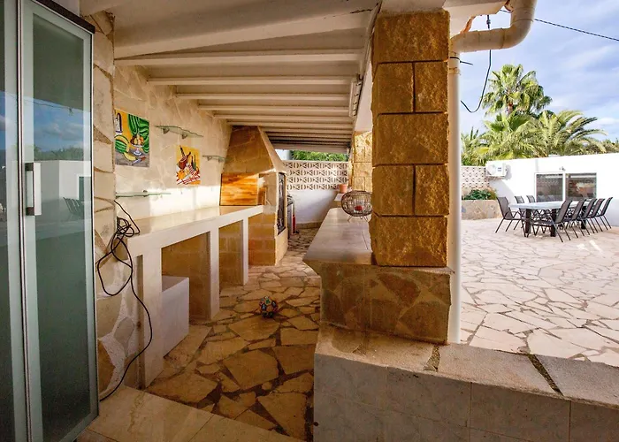 Beautiful Open 3 Bed Apartment El Albir