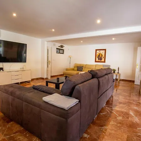 شقة Beautiful Open 3 Bed *