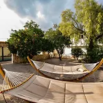 Beautiful Open 3 Bed *
