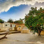 Beautiful Open 3 Bed *