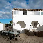 Beautiful Open 3 Bed Апартаменты