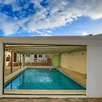 Апартаменты Beautiful Open 3 Bed Альбир